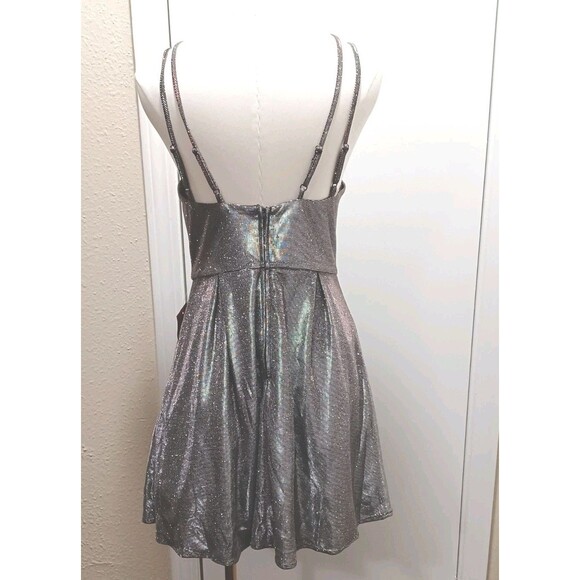 Crystal Doll Sliver Metallic Dress Junior's Size 7 - Picture 5 of 9
